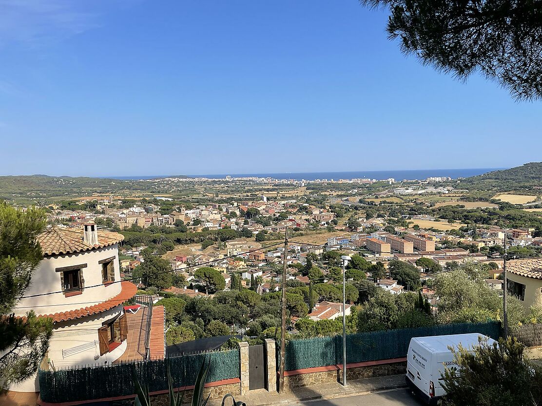 Terrain avec vue sur la mer à Mas Ambrós