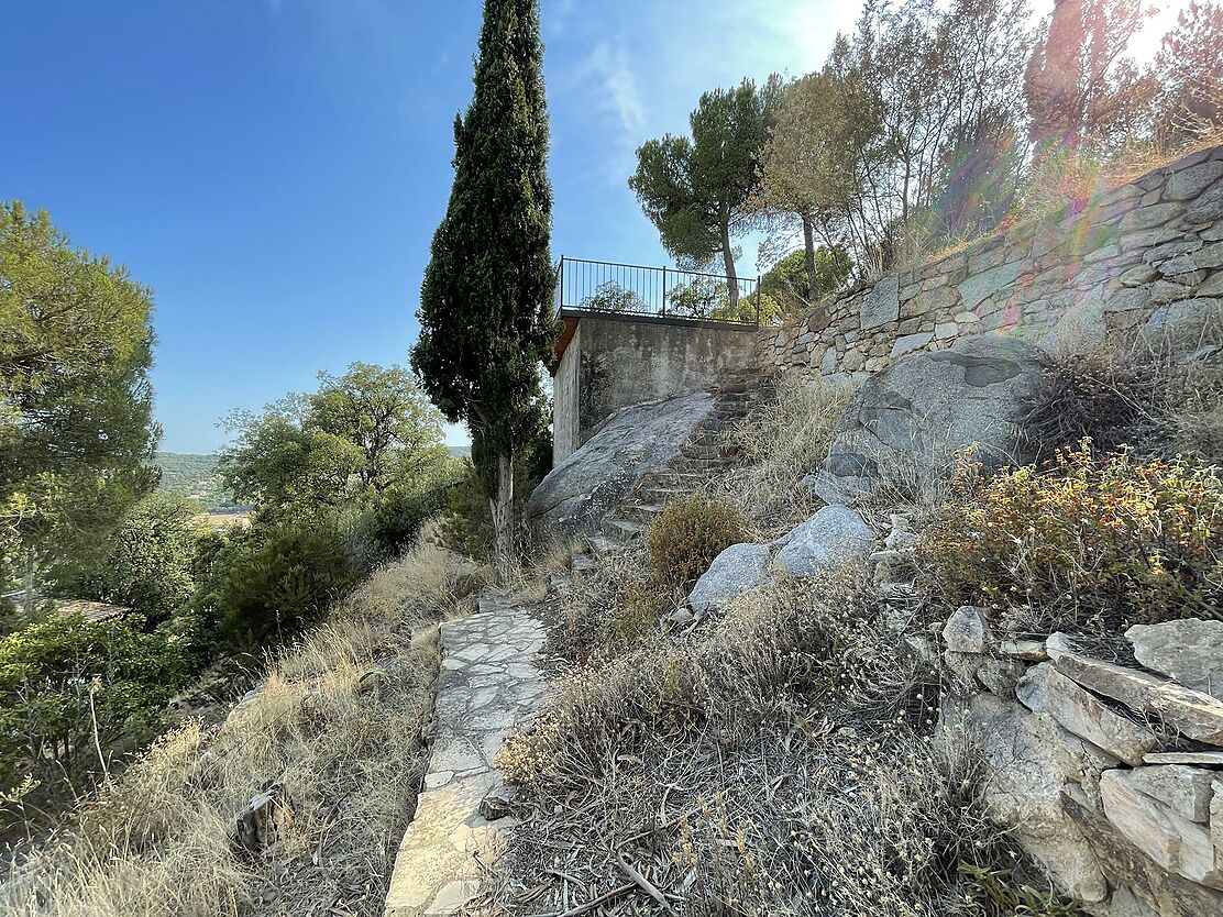 Plot with sea views in Mas Ambrós