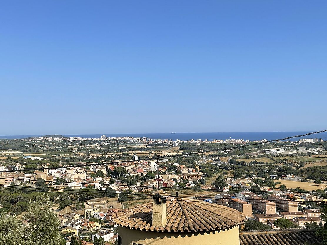 Parcela con vistas al mar en Mas Ambrós