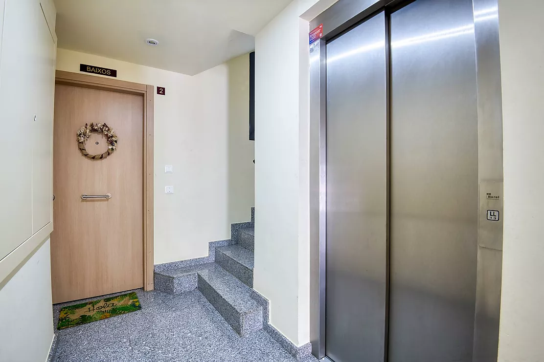 Pis lluminós a punt per entrar a viure.- Sant Feliu de Guíxols