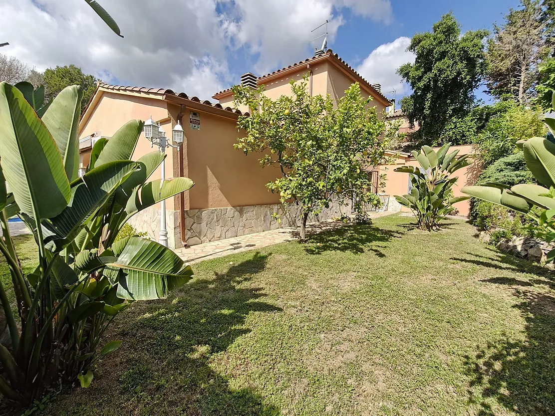 Chalet con piscina en venta en Calonge