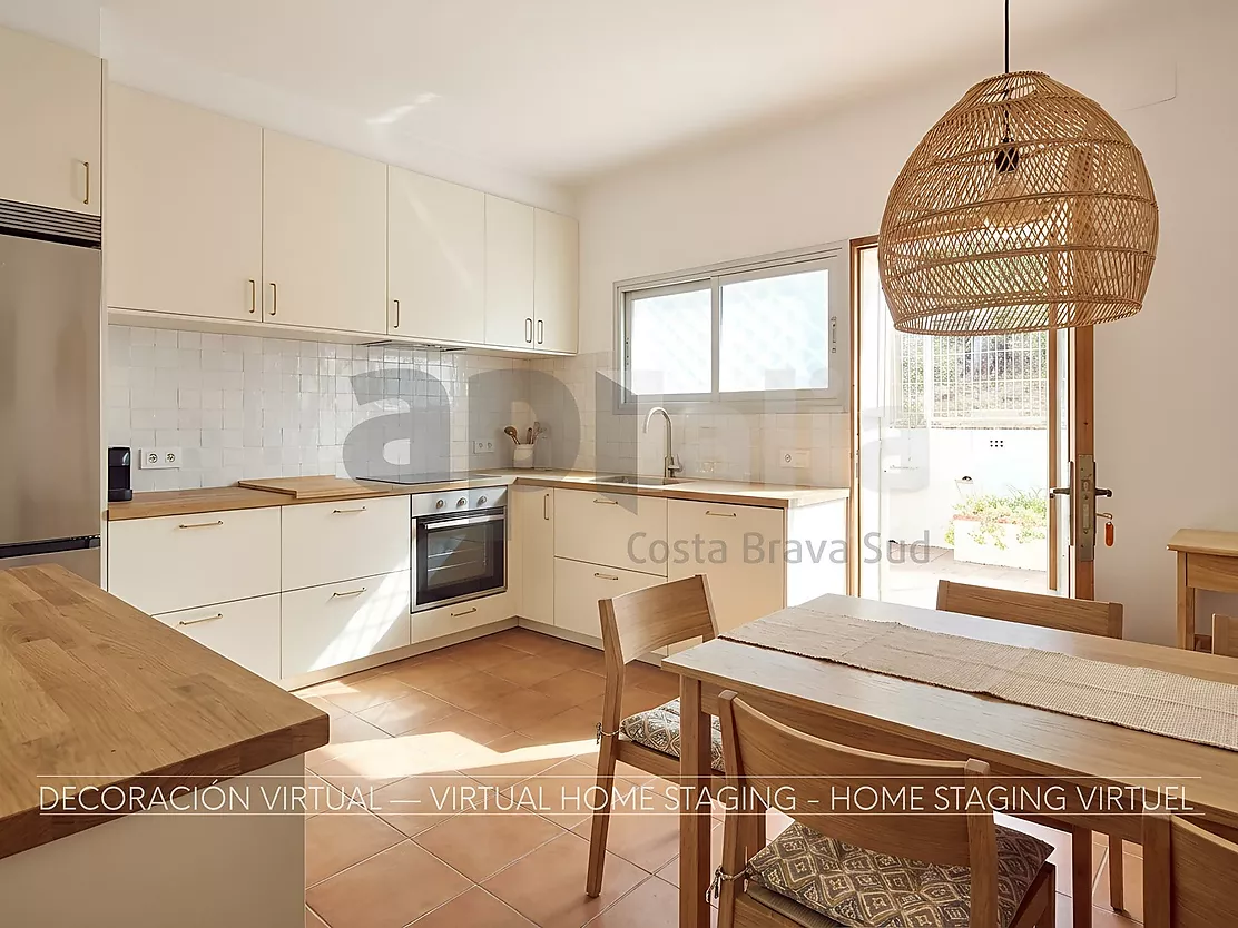 Villa with great potential, a 2,000 m  plot and boundless spaces in Los Pinares