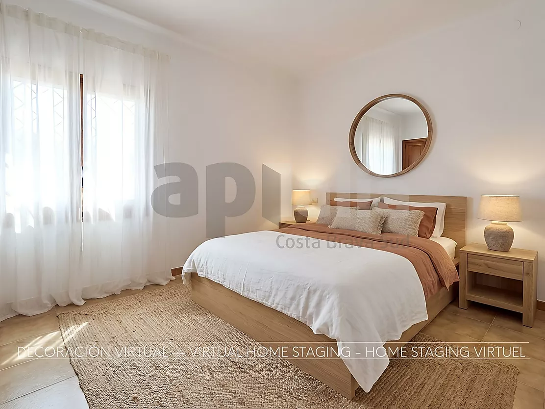 Villa with great potential, a 2,000 m  plot and boundless spaces in Los Pinares