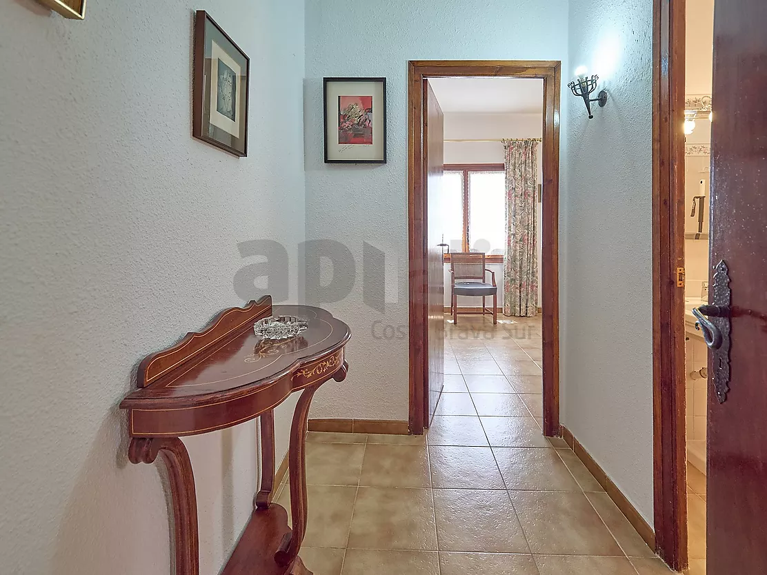 Villa with great potential, a 2,000 m  plot and boundless spaces in Los Pinares