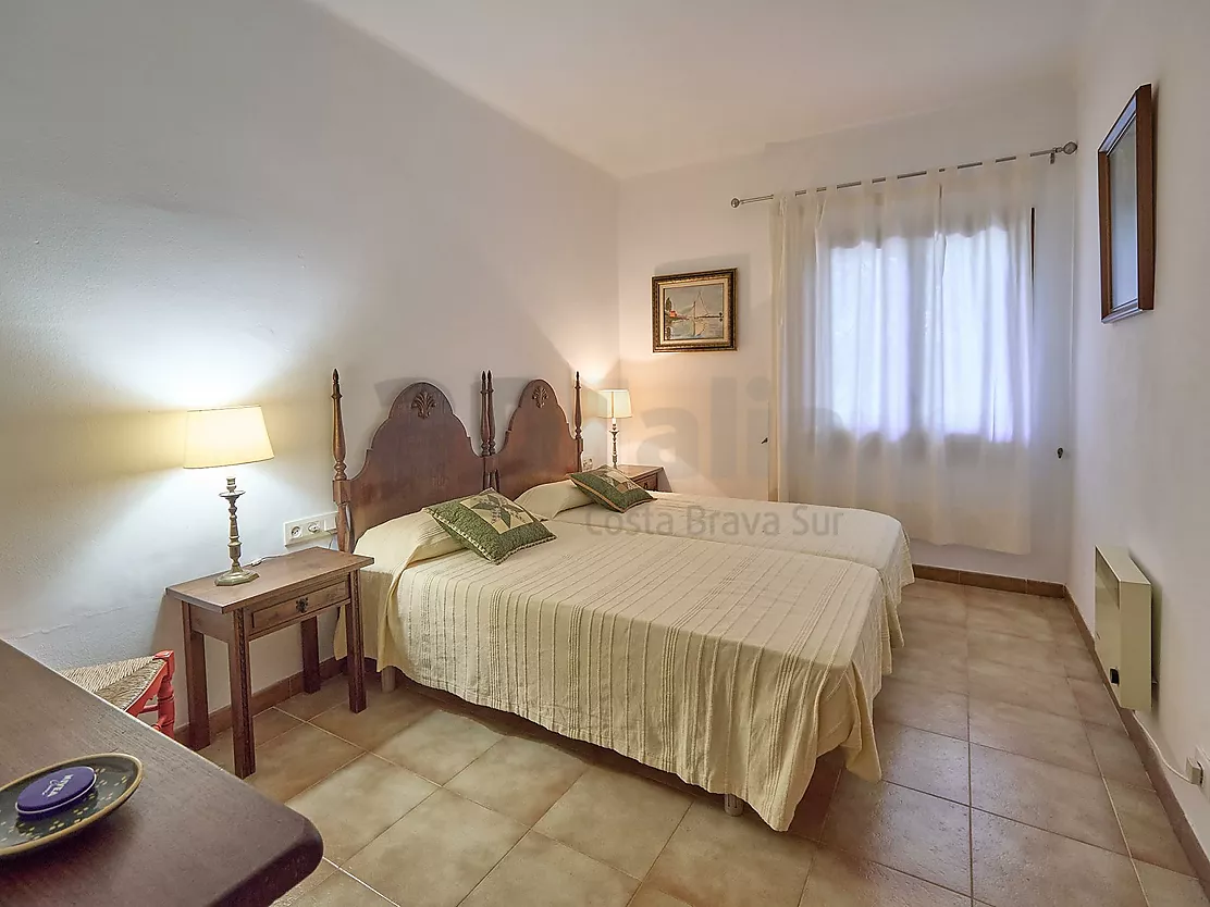 Villa with great potential, a 2,000 m  plot and boundless spaces in Los Pinares