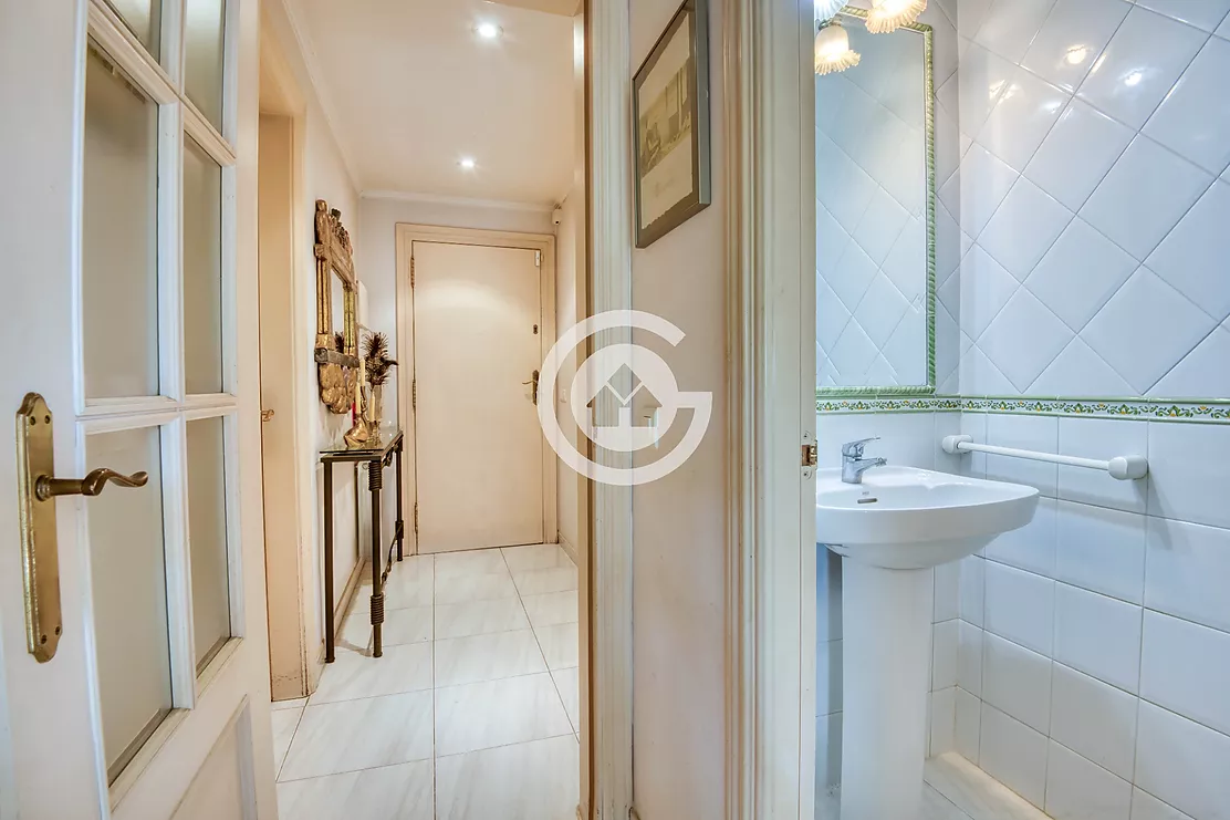 Acollidora casa adossada amb 3 habitacions , jardí privat en zona molt tranquil de Palafrugell