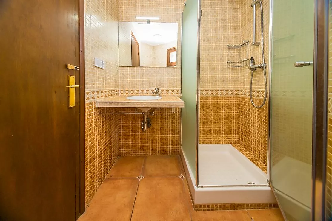 Charming detached house in Mas Vilà,It is located in a quiet environment surrounded by nature.