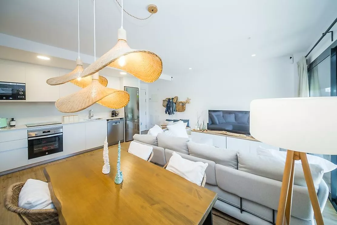 Impresionante planta baja con gran jardín privado de 128 m² y piscina comunitaria