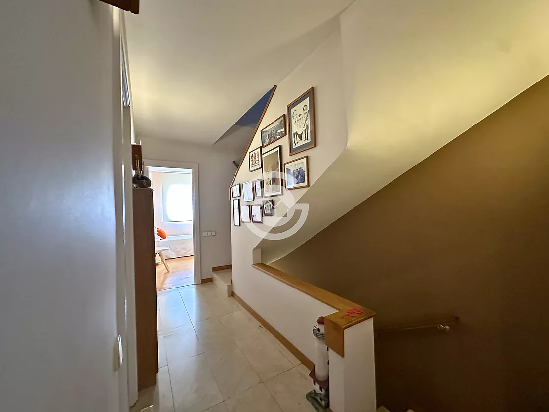 Magnífica casa adossada a Palafrugell amb 5 dormitoris, garatge i piscina comunitària.