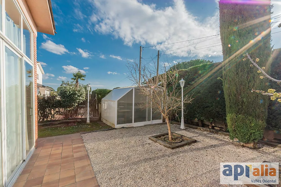 Sale of Chalet in Sant Pere de Vilamajor Urbanization Les Pungoles!!