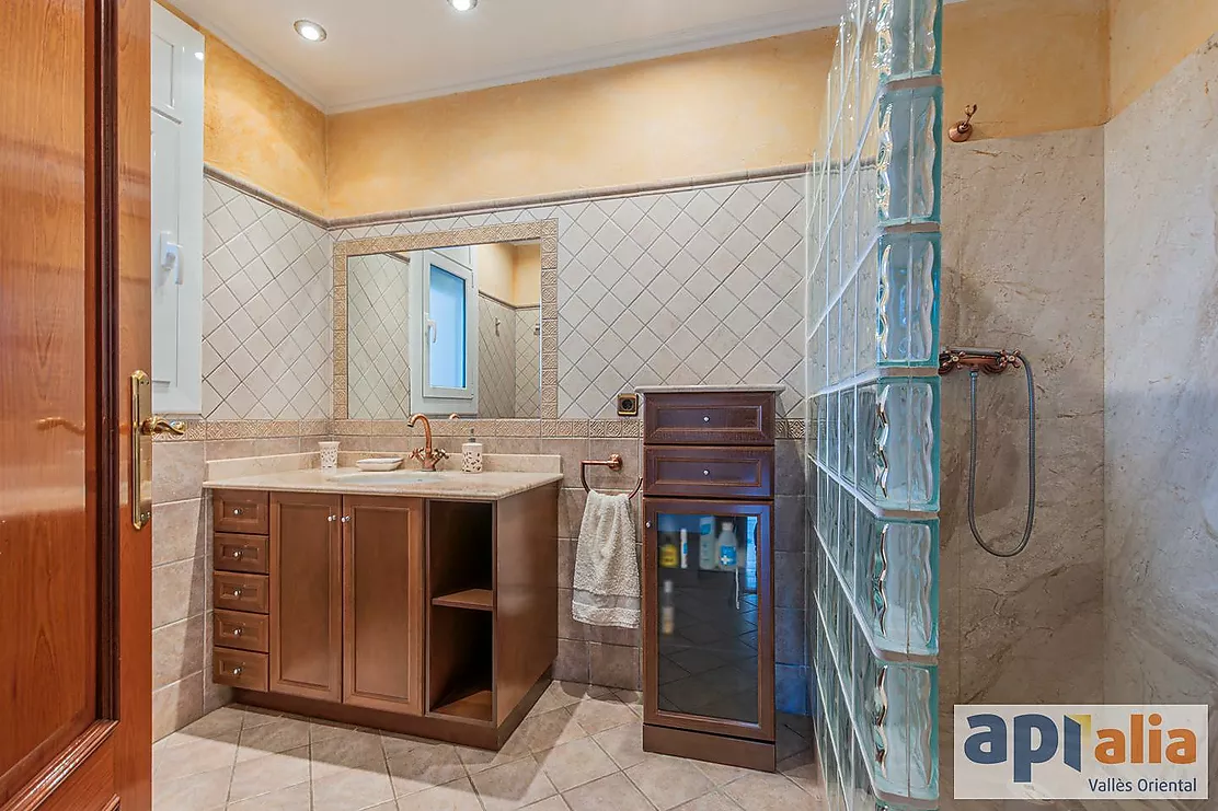 Sale of Chalet in Sant Pere de Vilamajor Urbanization Les Pungoles!!