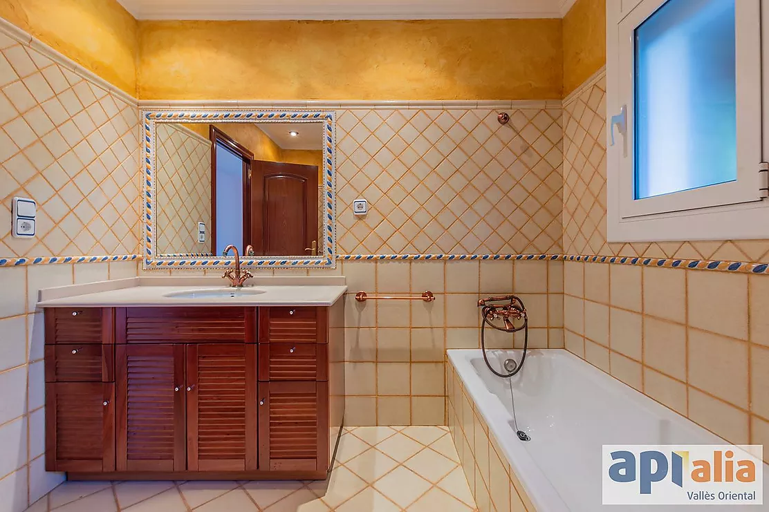 Sale of Chalet in Sant Pere de Vilamajor Urbanization Les Pungoles!!
