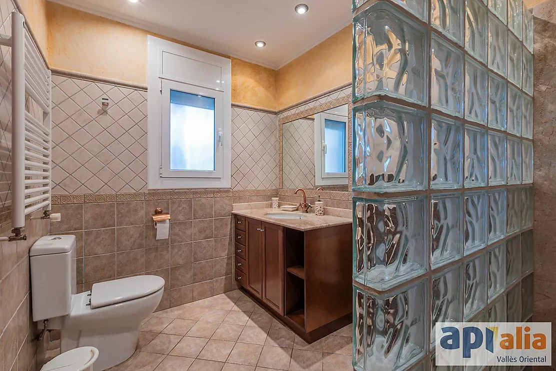 Sale of Chalet in Sant Pere de Vilamajor Urbanization Les Pungoles!!