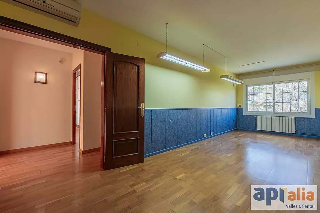 Sale of Chalet in Sant Pere de Vilamajor Urbanization Les Pungoles!!