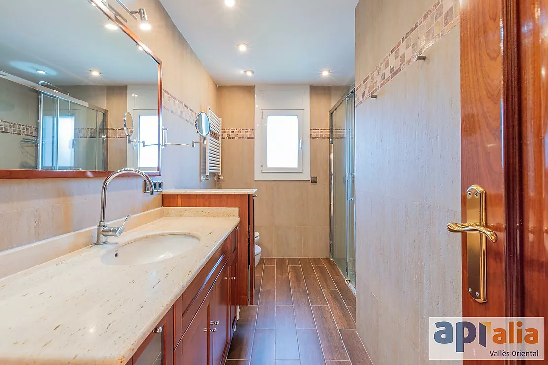 Sale of Chalet in Sant Pere de Vilamajor Urbanization Les Pungoles!!