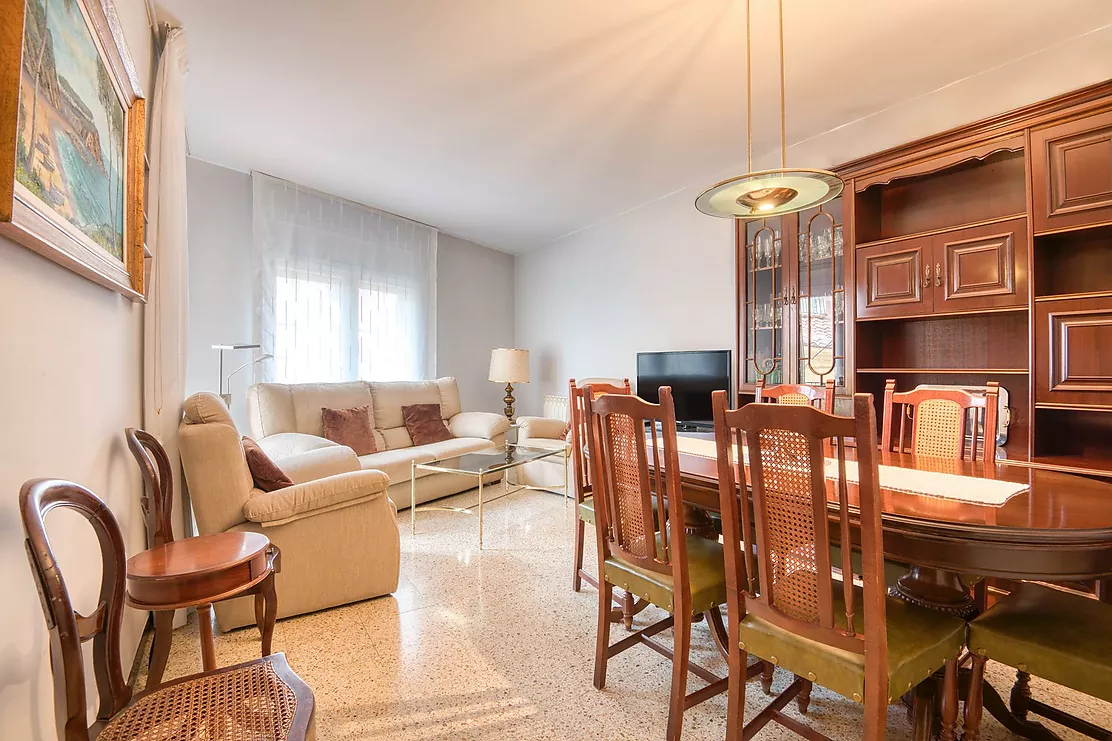 Renovated apartment two minutes from the sea.- Sant Feliu de Guíxols