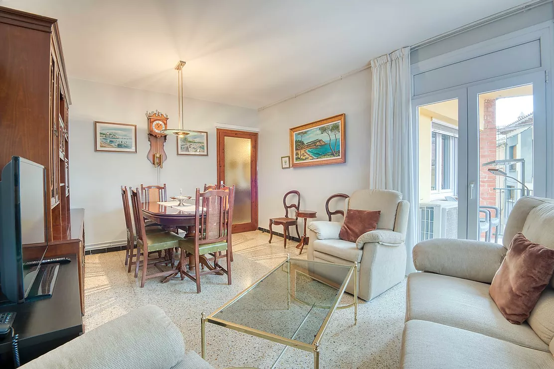 Renovated apartment two minutes from the sea.- Sant Feliu de Guíxols