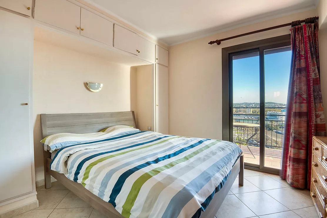 Beautiful apartment with terrace and views Platja d Aro