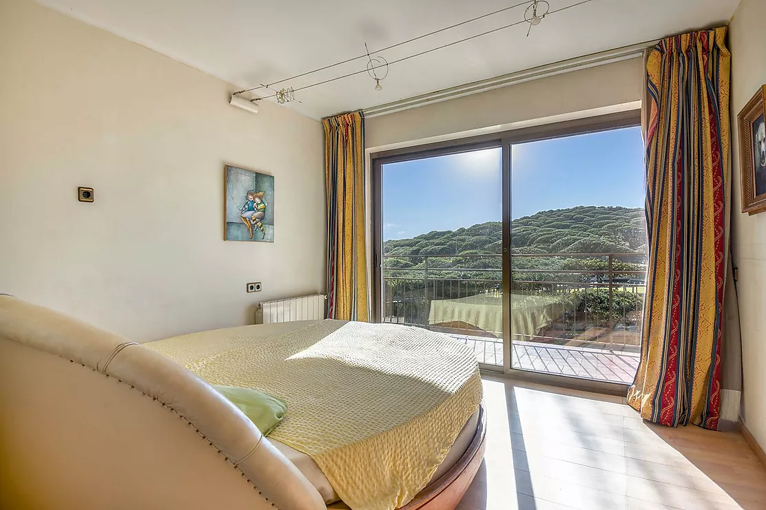 Beautiful apartment with terrace and views Platja d Aro