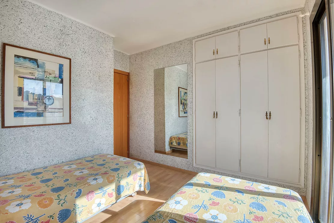 Beautiful apartment with terrace and views Platja d Aro