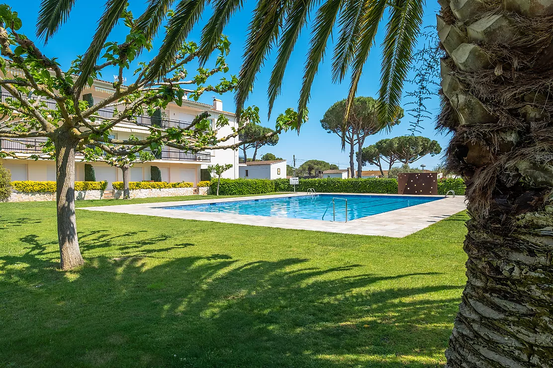 Appartement avec jardin et piscine à Calella de Palafrugell