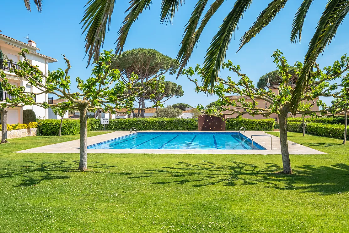 Appartement avec jardin et piscine à Calella de Palafrugell