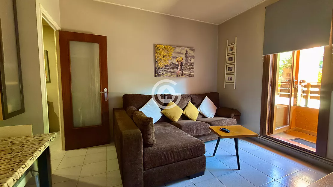 AMPLIA VIVIENDA CON JARDÍN, GARAJE A UN PASO DEL CENTRO DE PALAFRUGELL