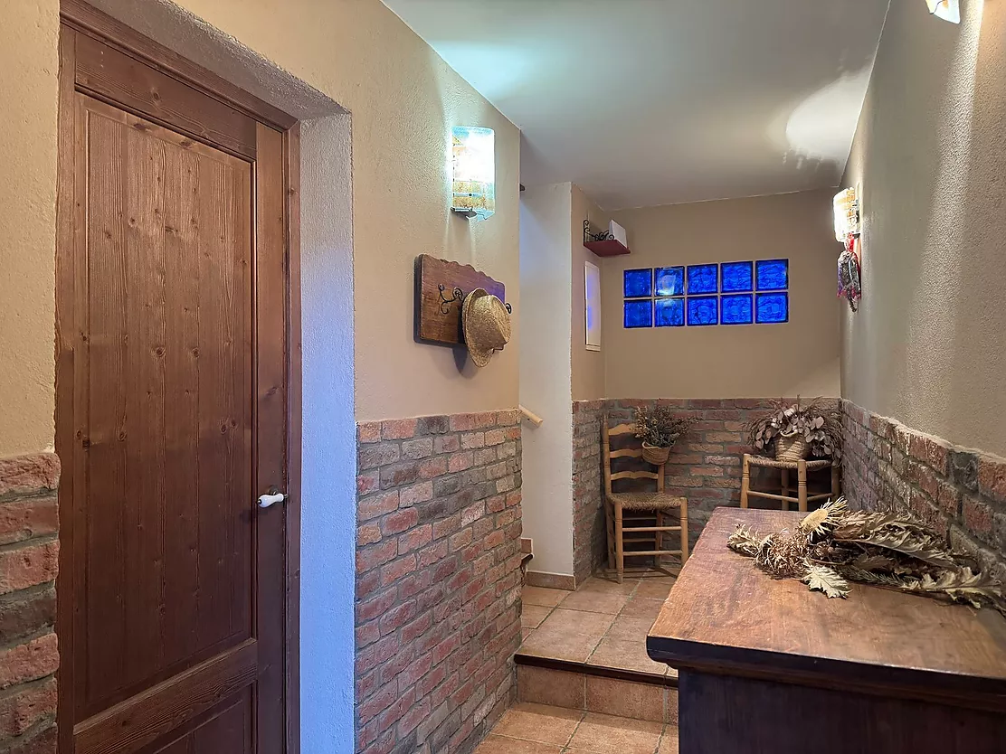EXCLUSIVA CASA EN UNA IDÍLICA URBANIZACIÓN DEL ALT EMPORDÀ