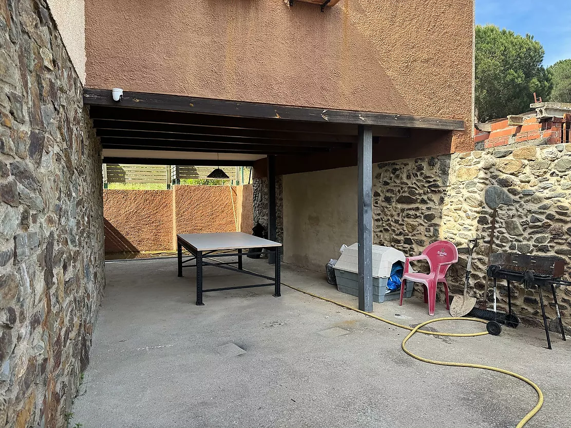 EXCLUSIVA CASA EN UNA IDÍLICA URBANIZACIÓN DEL ALT EMPORDÀ