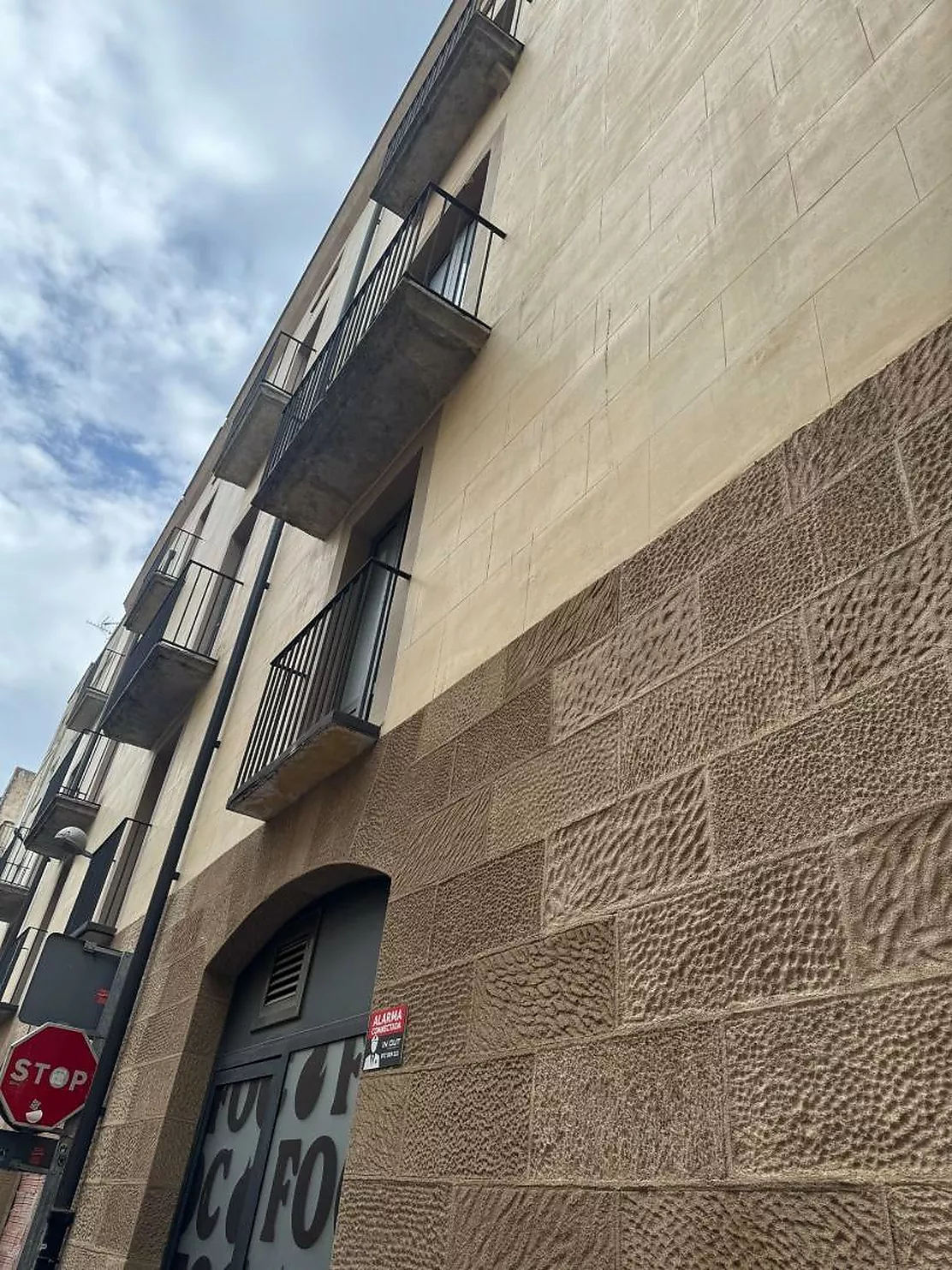 EDIFICIO HISTÓRICO PARA INVERSIÓN EN EL CENTRO DE FIGUERES