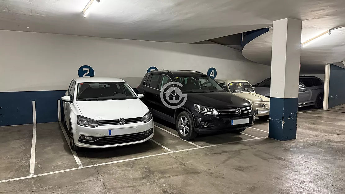 Plazas de parking en venta en Palafrugell | Individuales o conjuntas | Cerca del centro