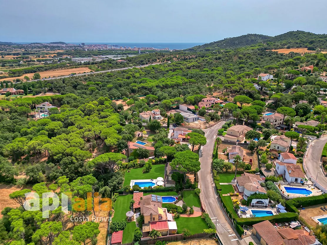 Magnifique villa rénovée avec licence touristique et piscine privée à Calonge