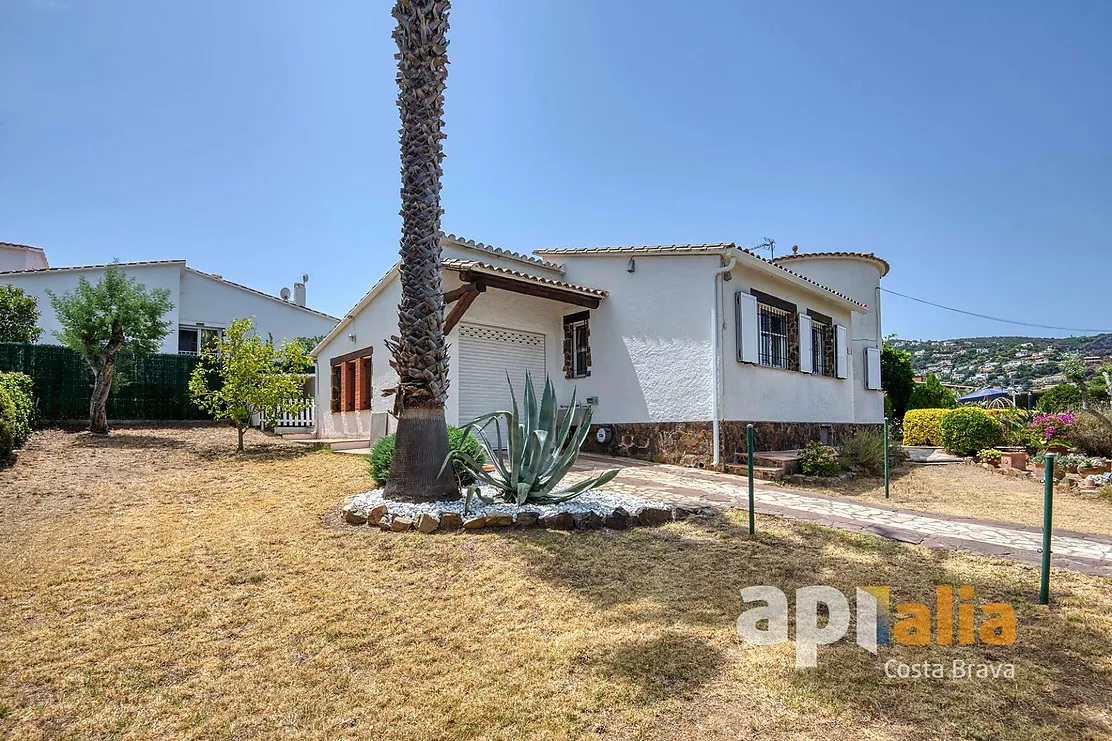 Magnifique villa rénovée avec licence touristique et piscine privée à Calonge