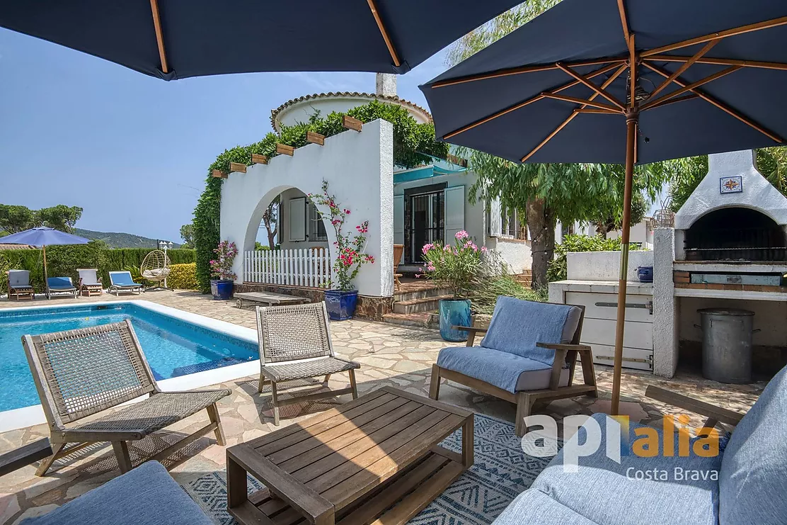 Magnifique villa rénovée avec licence touristique et piscine privée à Calonge