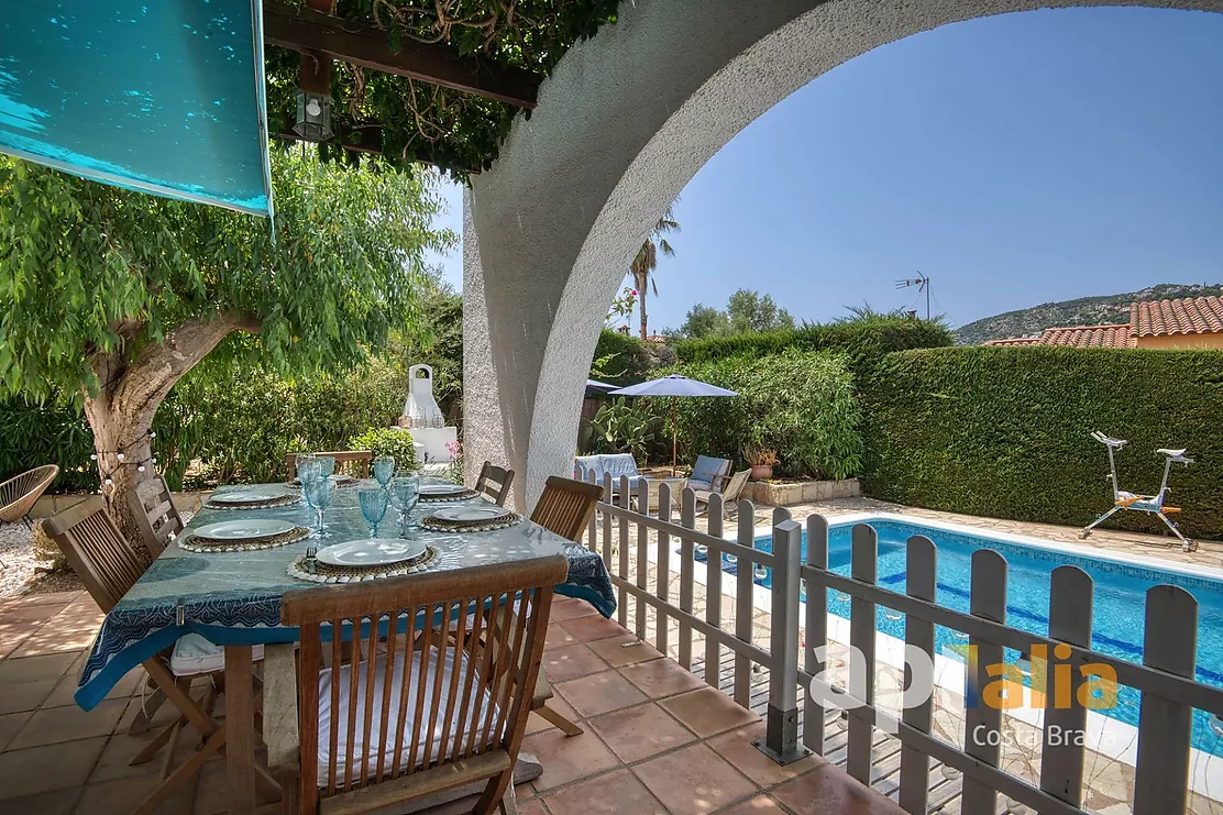 Magnifique villa rénovée avec licence touristique et piscine privée à Calonge
