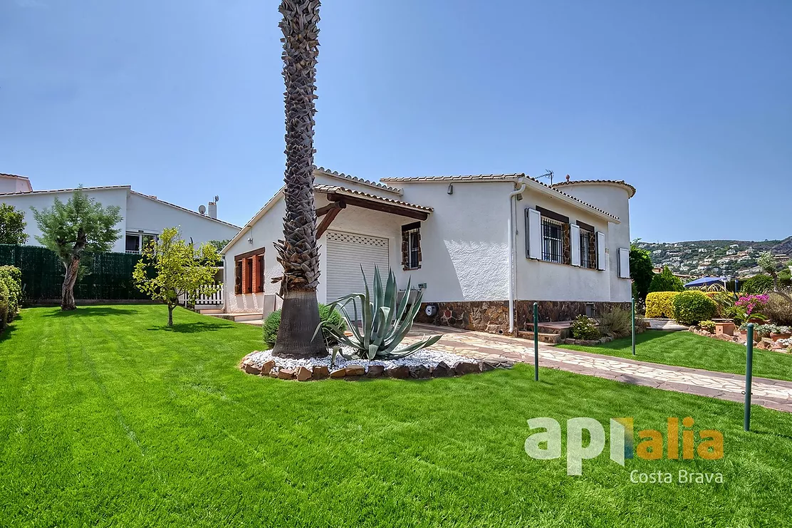 Magnifique villa rénovée avec licence touristique et piscine privée à Calonge