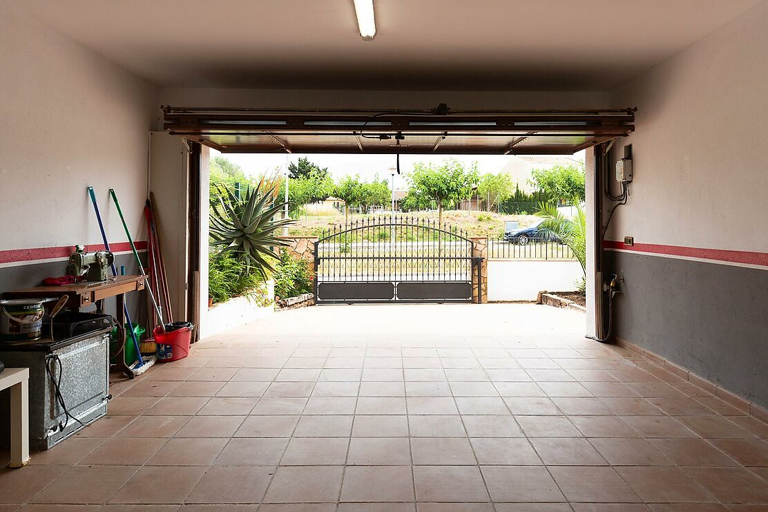 Encantador chalet con detalles que lo hacen diferente, desearás vivir allí todo el año.