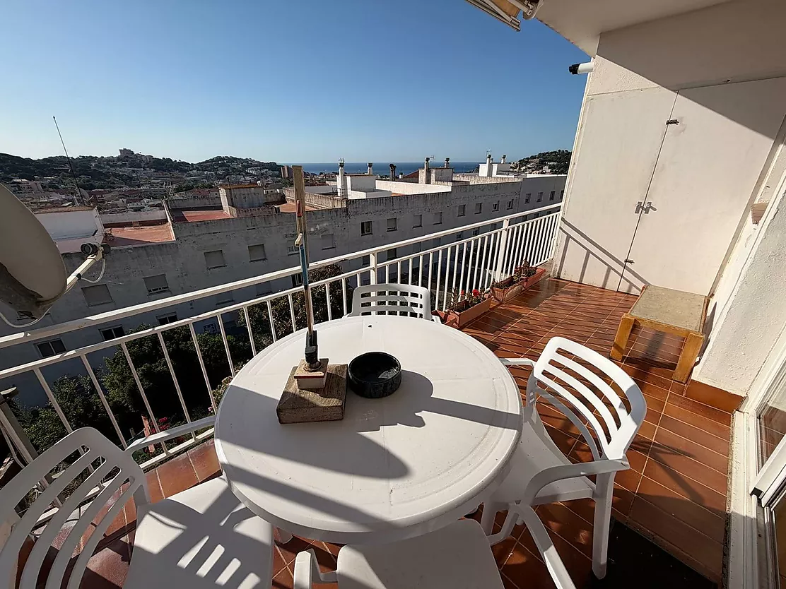 Amplio y luminoso piso de 118 m² con garaje en Sant Feliu de Guíxols