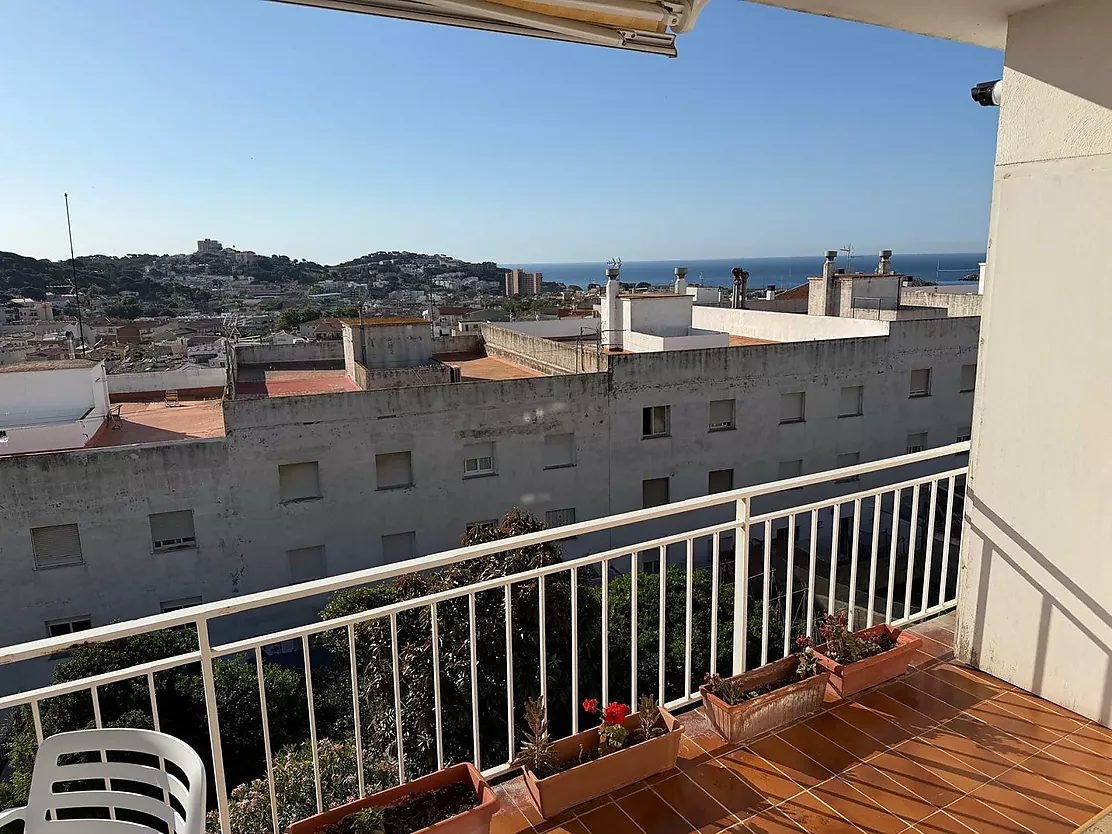 Amplio y luminoso piso de 118 m² con garaje en Sant Feliu de Guíxols