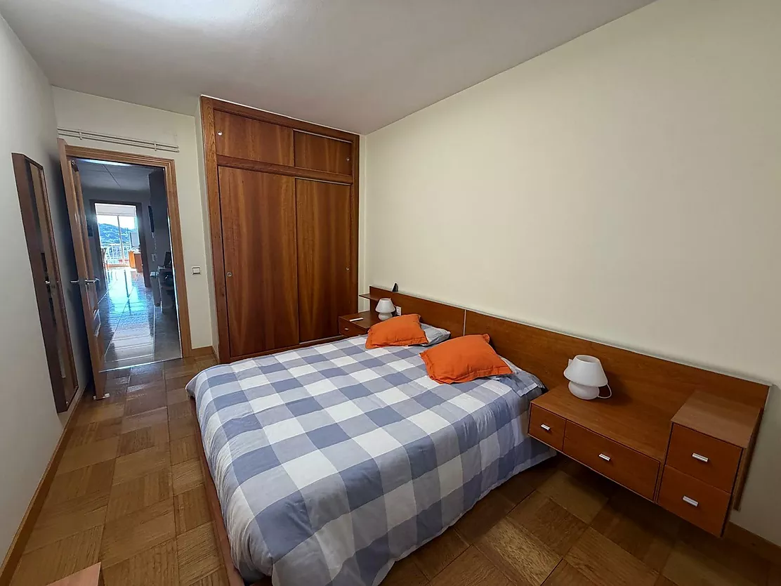 Amplio y luminoso piso de 118 m² con garaje en Sant Feliu de Guíxols