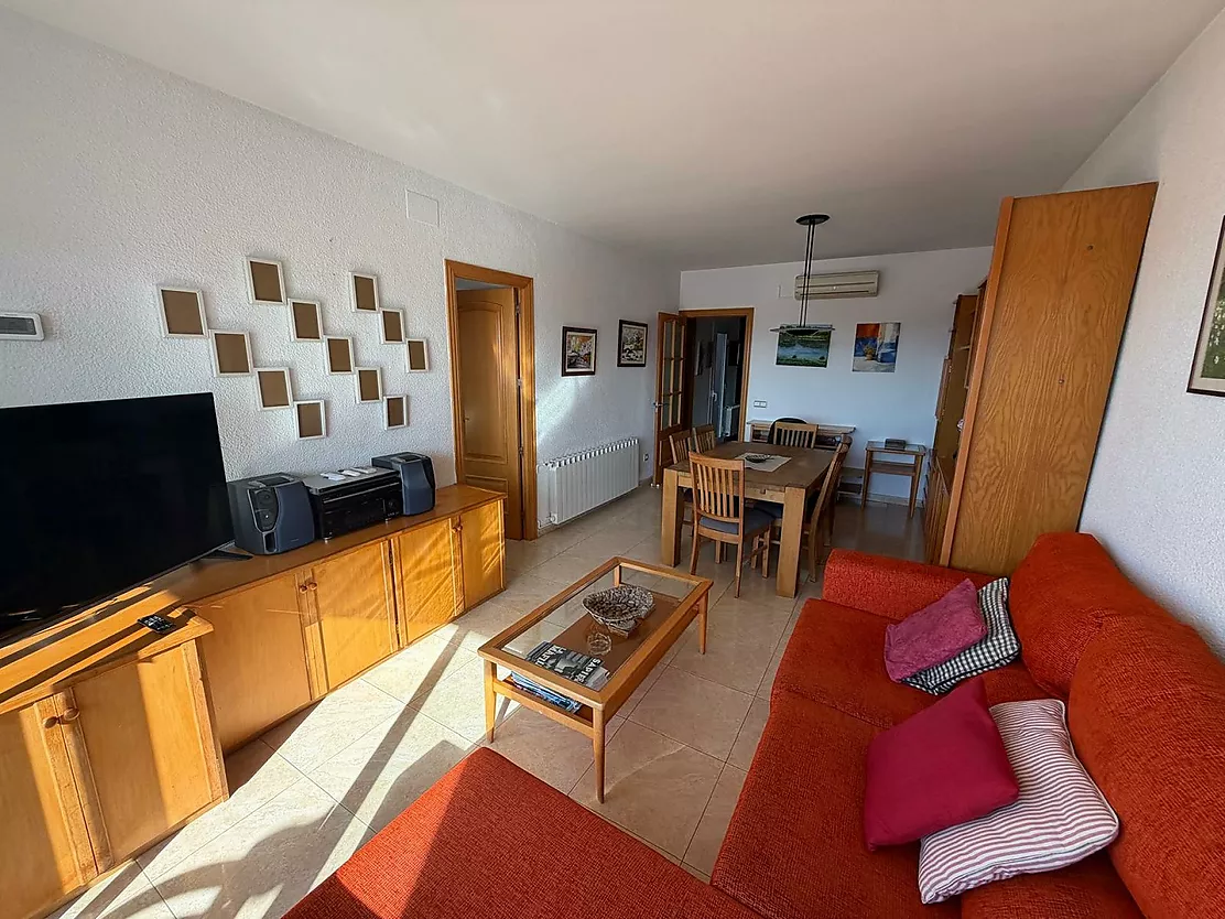 Amplio y luminoso piso de 118 m² con garaje en Sant Feliu de Guíxols