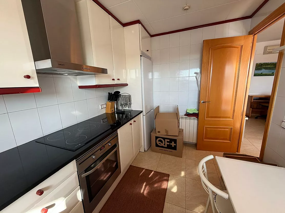Amplio y luminoso piso de 118 m² con garaje en Sant Feliu de Guíxols