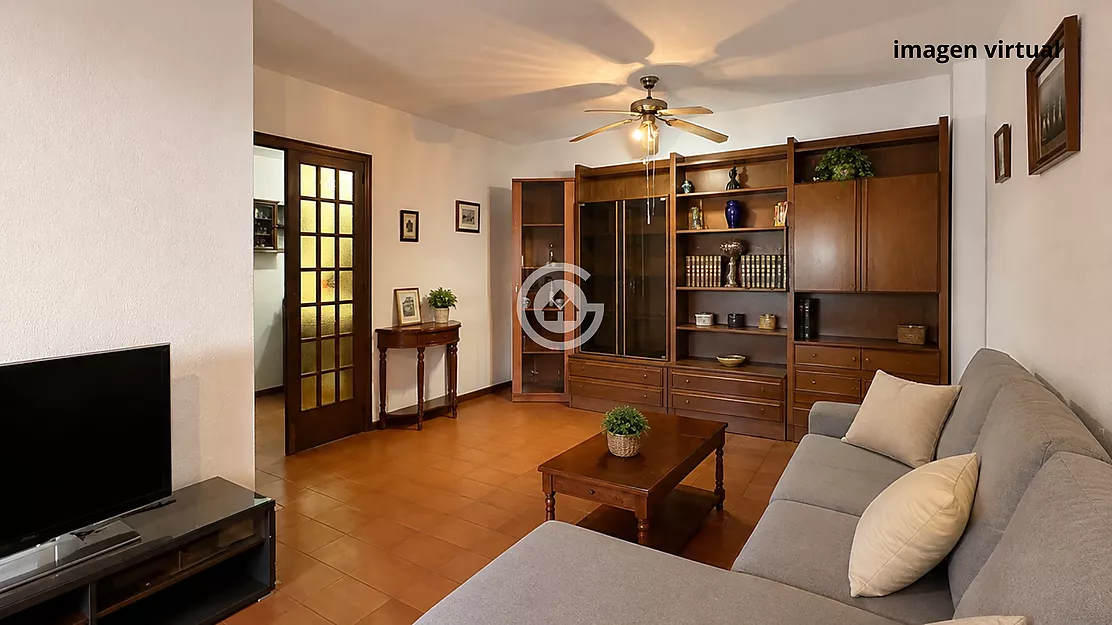 Spacieux appartement avec grande terrasse privée au centre de Palafrugell