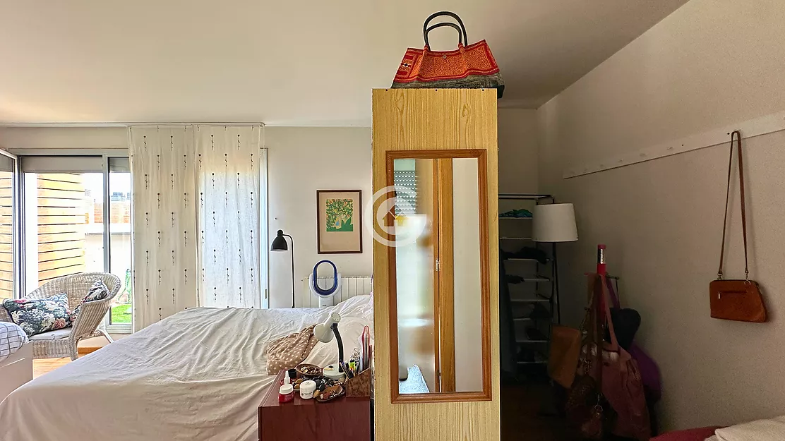 Ático dúplex con amplias terrazas y plaza de parking en el centro de Palafrugell