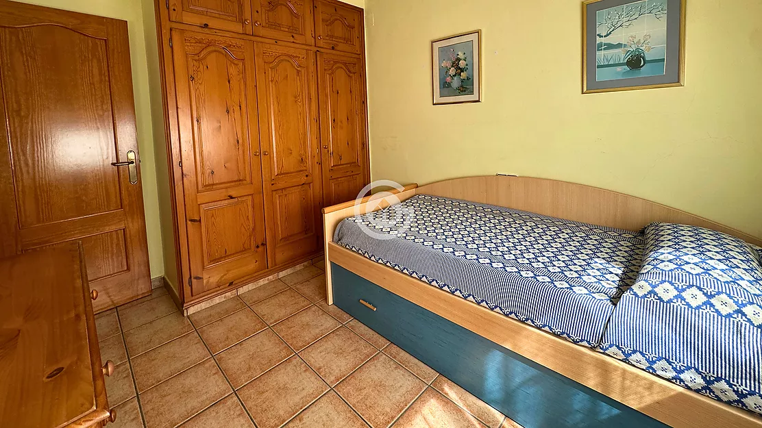 Piso de 3 habitaciones en venta con garaje, en una zona tranquila de Palafrugell