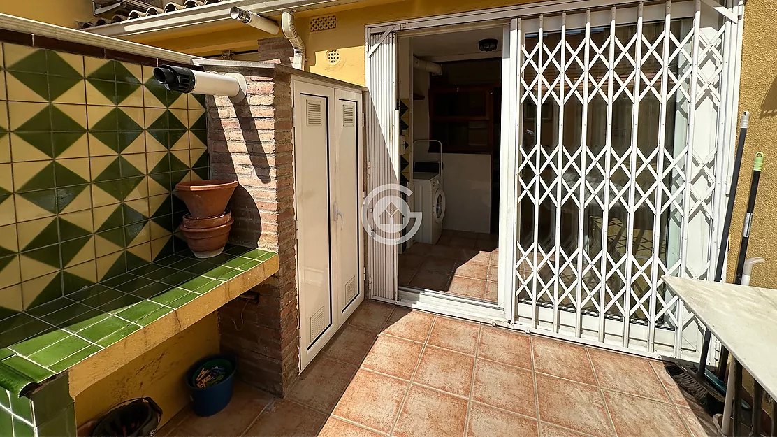 Piso de 3 habitaciones en venta con garaje, en una zona tranquila de Palafrugell
