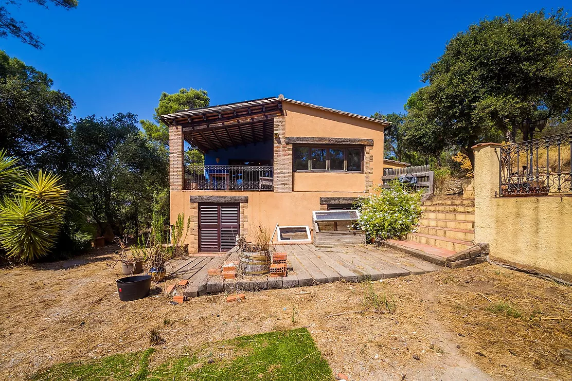 Country house with pool in Les Gavarres – Costa Brava