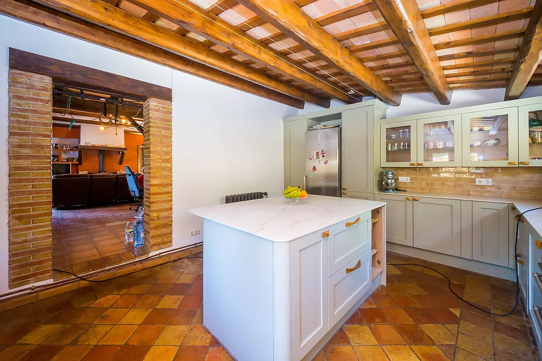 Country house with pool in Les Gavarres – Costa Brava