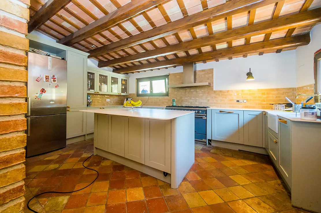 Country house with pool in Les Gavarres – Costa Brava