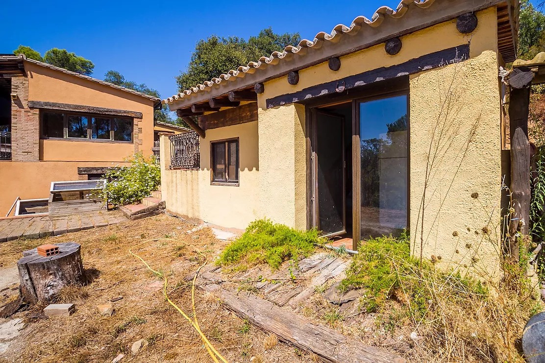 Country house with pool in Les Gavarres – Costa Brava
